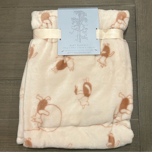 Winnie the Pooh Baby Blanket - Picture 2 of 5